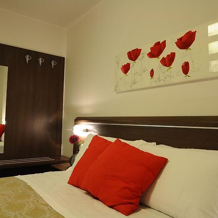 Albergo Leon Bianco Gonàrs Dış mekan fotoğraf