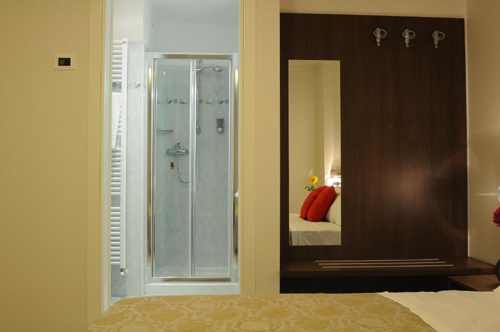 Albergo Leon Bianco Gonàrs Dış mekan fotoğraf