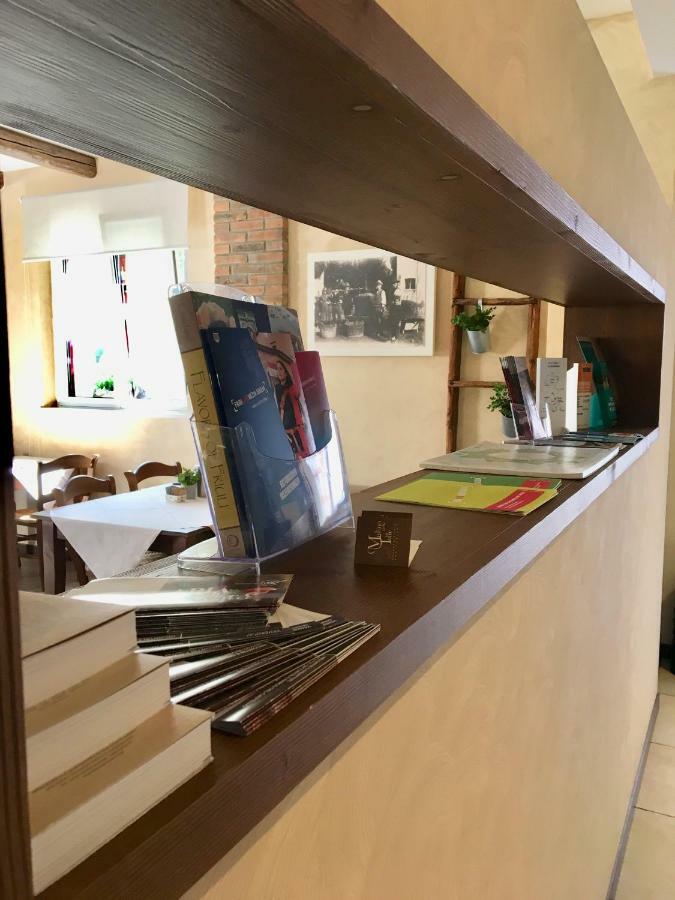 Albergo Leon Bianco Gonàrs Dış mekan fotoğraf